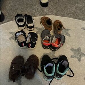 Baby shoes size 4/5